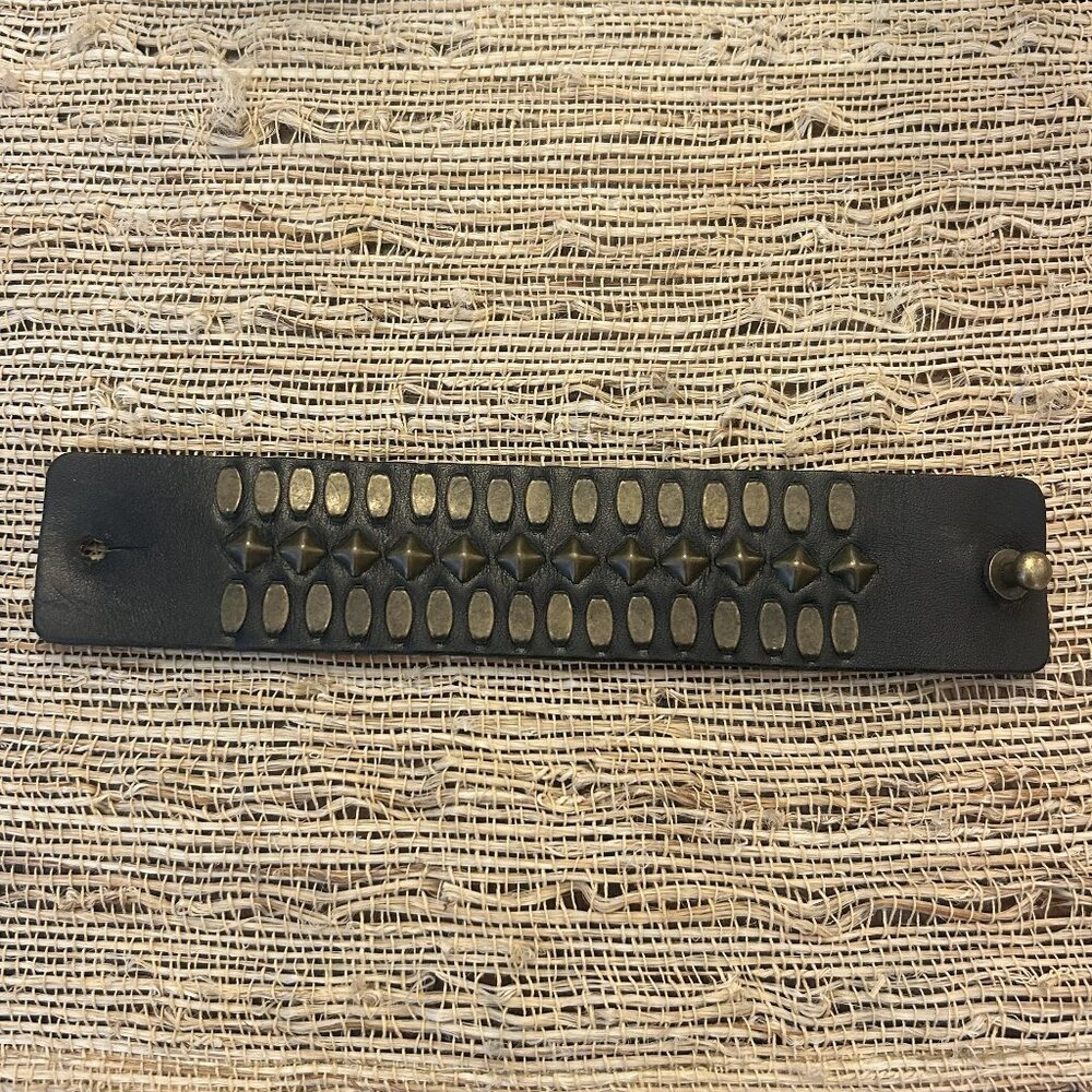 Vintage Goth Cyberpunk Punk Heavy Metal Black Leather Wristband Brass Studded